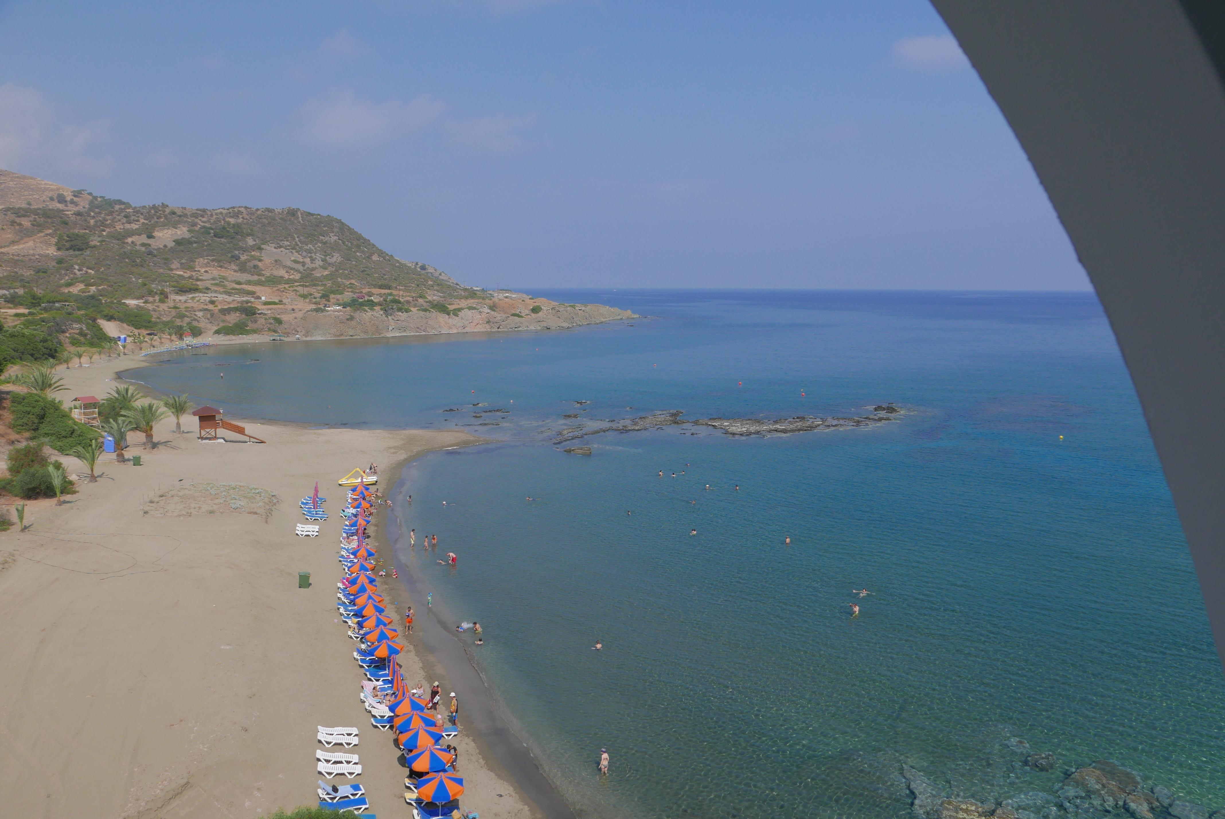 E.J. Pyrgos Bay Hotel Екстер'єр фото
