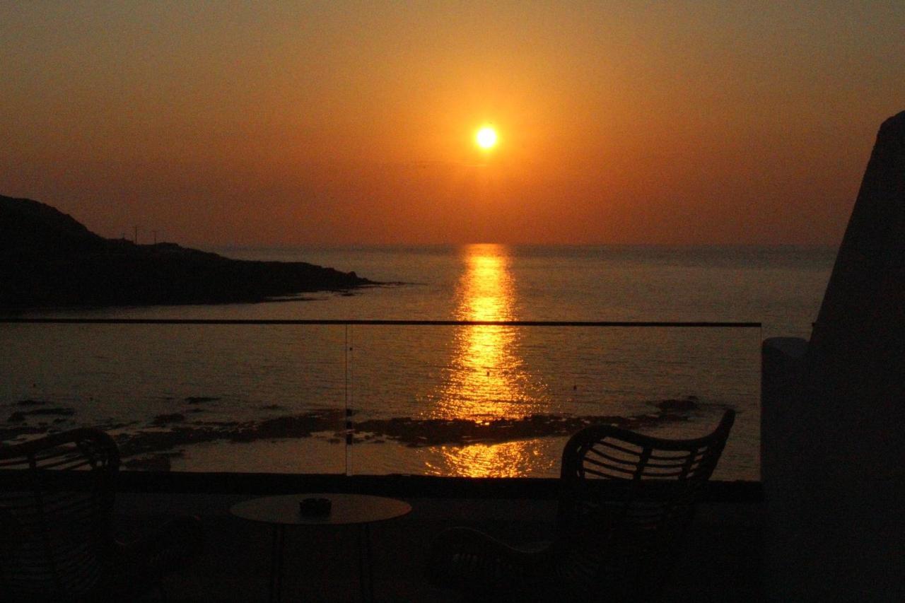 E.J. Pyrgos Bay Hotel Екстер'єр фото